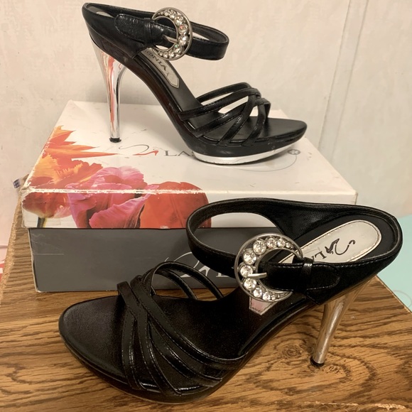 Women shoes sz 5.5 - Picture 3 of 3